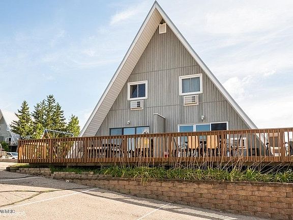 2nd image of 5340 Notre Dame Ave #26