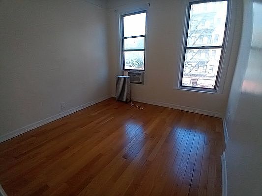 4th image of 755 9th Ave #1D