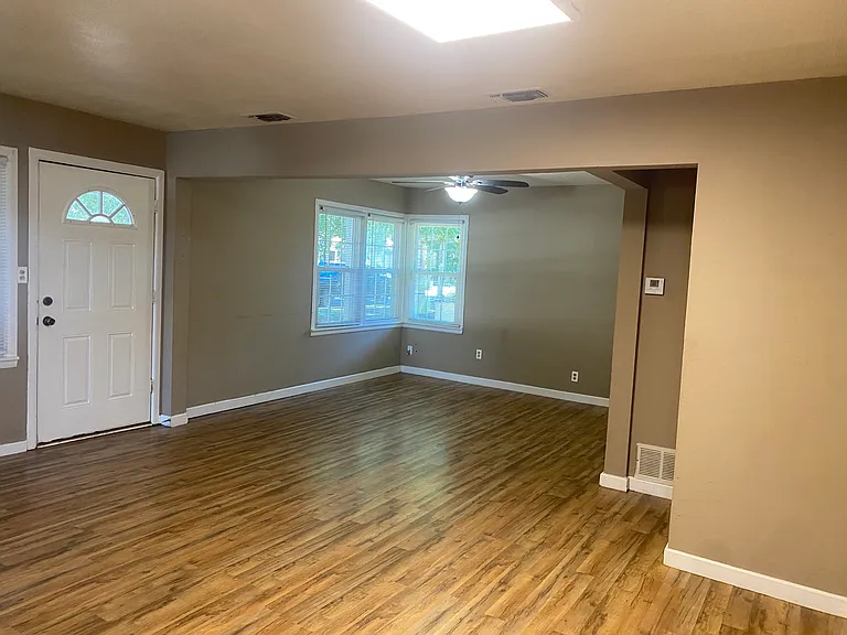 3900 Gayle Ave — Photo 11