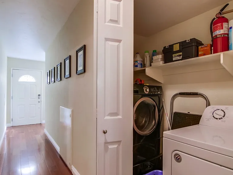 3843 Riviera Dr — Photo 21