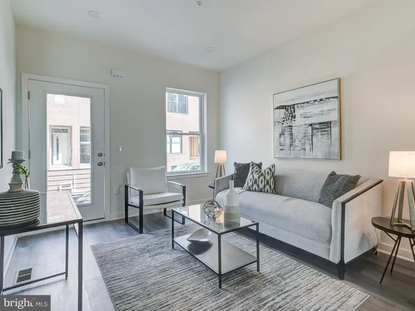 1943 E Harold St, Philadelphia, PA 19125