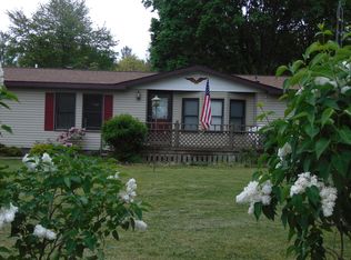 1443 W Duck Lake Rd, Muskegon, MI 49445