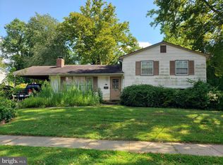 9513 Old Creek Dr, Fairfax, VA 22032