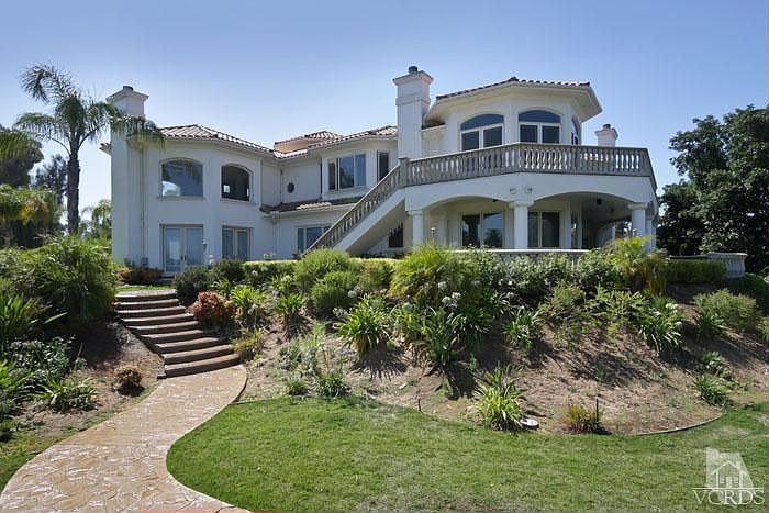 2nd image of 320 Laguna Ter