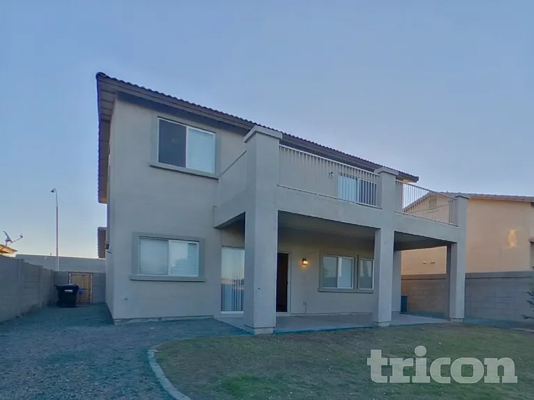 506 S 124th Ave — Photo 17