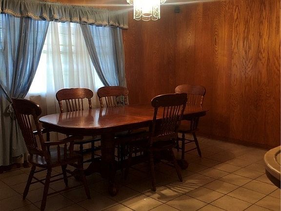 3rd image of 325 Avenue A
