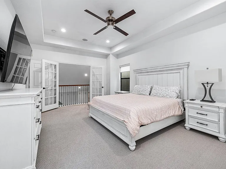 620 Westcott St — Photo 14