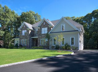 40 Bayberry Dr, Glen Rock, NJ 07452