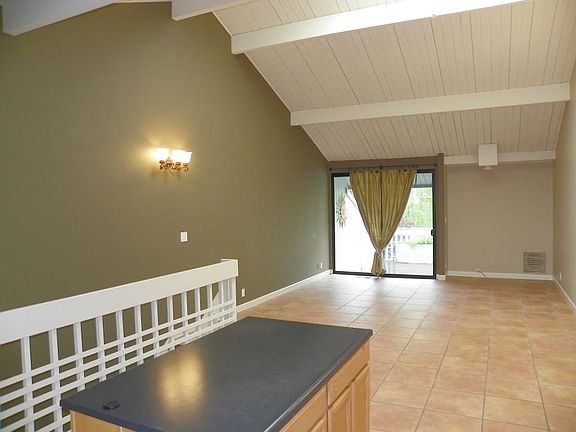 5th image of 21189 E Cliff Dr