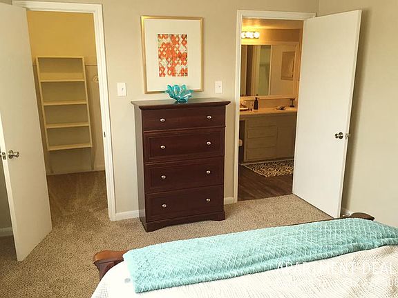 5th image of 215 Hillcroft Ave #3389