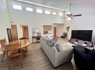 20 Cheyenne Rd, Lafayette, NJ 07848