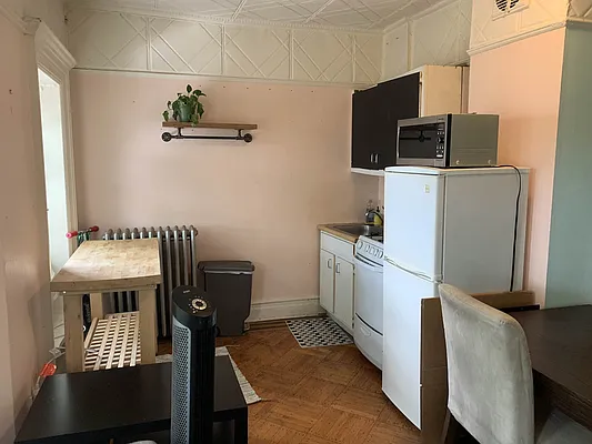 Rented by Limestone Realty Bklyn, LLC | media 17