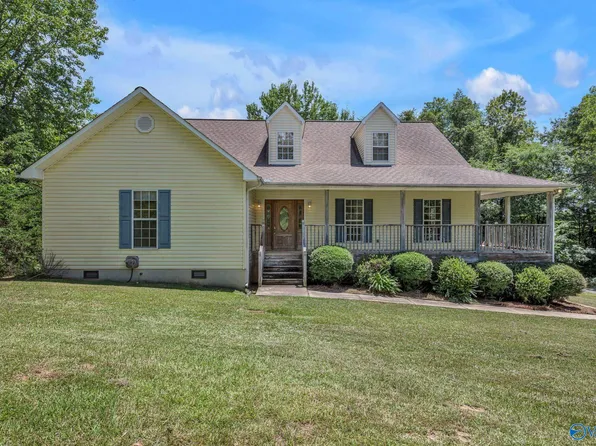 1114 Rb Shadrix Rd, Hayden, AL 35079