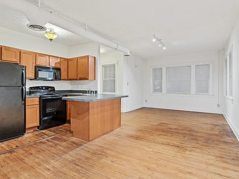Historic Audubon Court — Photo 45