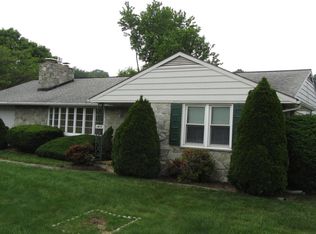 5429 Strasburg Rd, Gap, PA 17527
