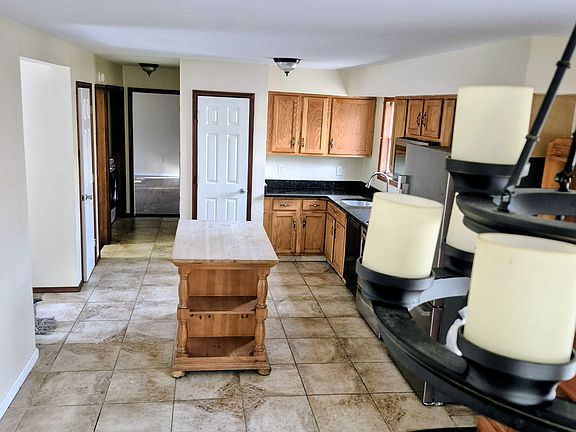 3rd image of 2908 Fairhaven Dr
