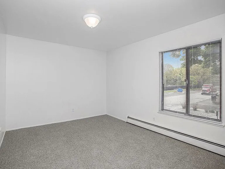 Brookside Apartments — Photo 72