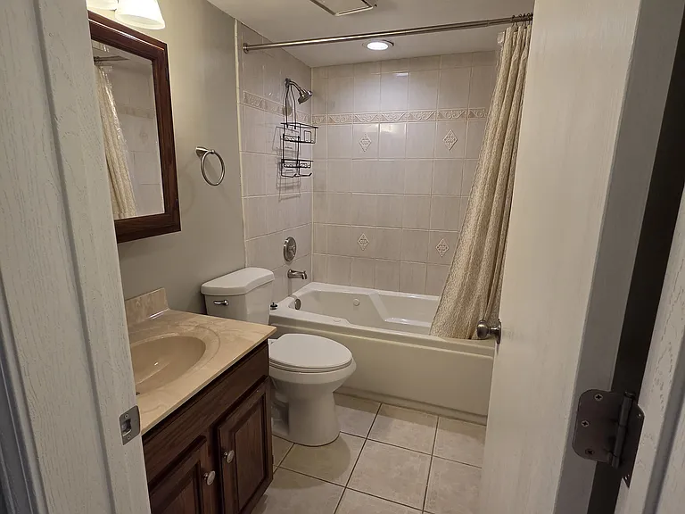 228 Memory Ln #14-1 — Photo 17