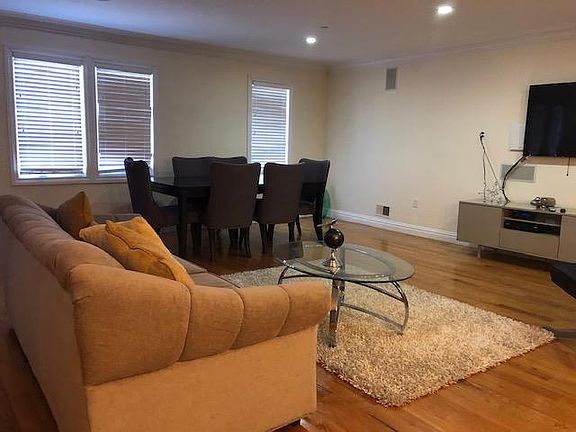 3rd image of 9033 Wall St APT 6