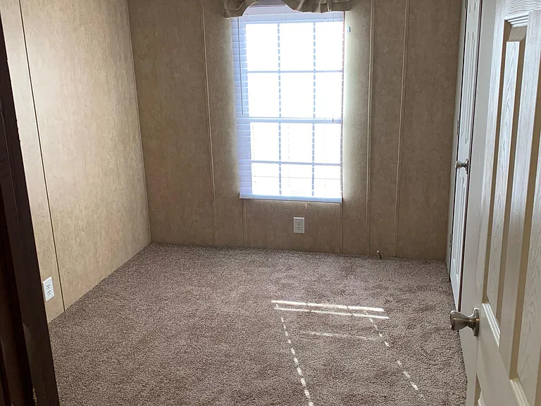 452 Maplewood Dr #509 — Photo 13