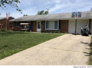 618 Meadowbrook Dr, Lima, OH