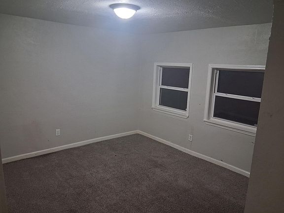 4th image of 8029 Woodlyn Rd