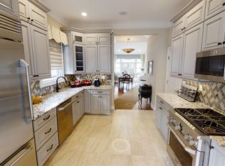 146 Johnnys Path, Bayport, NY 11705