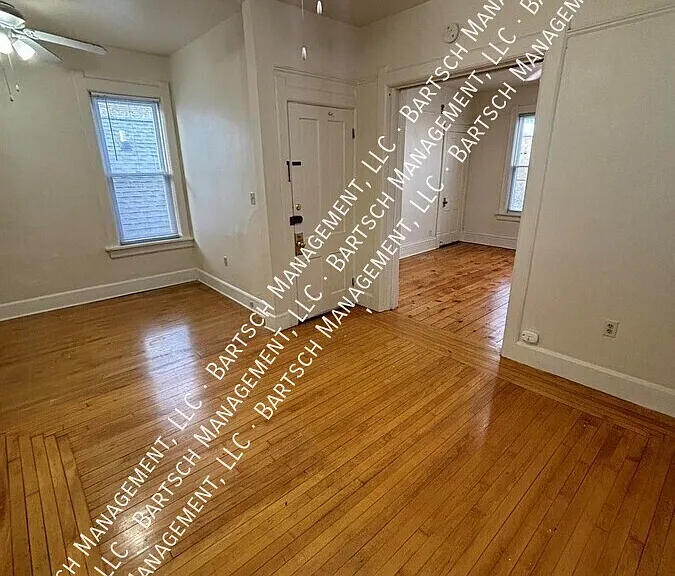 1317 E Albion St — Photo 5