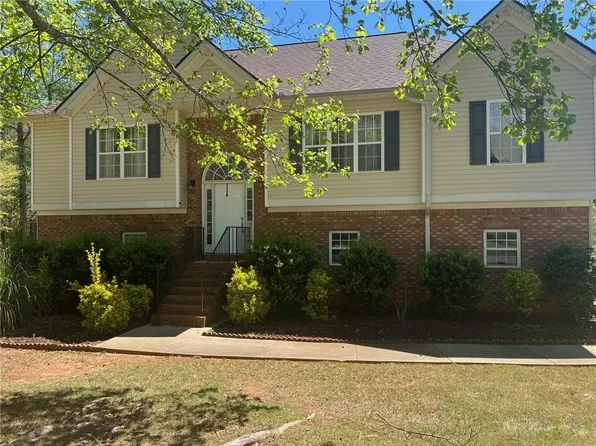5819 Rutland Ln, Powder Springs, GA 30127