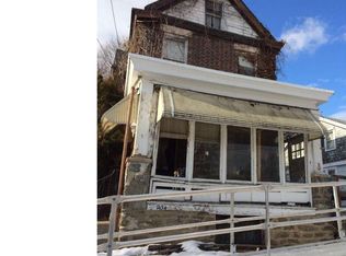 7434 Palmetto St, Philadelphia, PA 19111