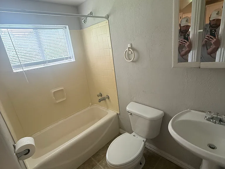169 W Stroud Ave — Photo 13
