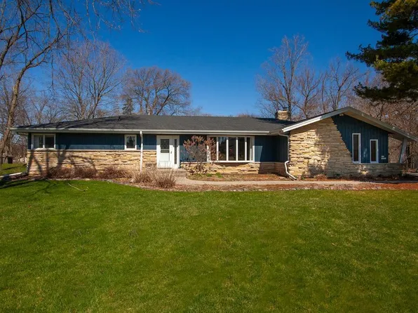 N59W39568 Laketon AVENUE, Oconomowoc, WI 53066