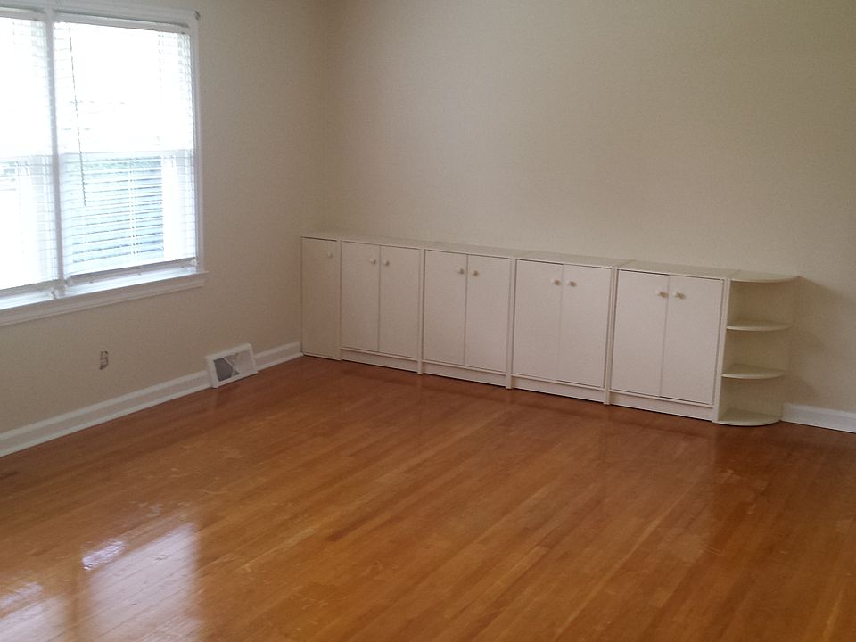 2nd image of 231 Seminole Rd