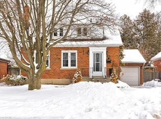 62 Brentwood Ave, Kitchener, ON N2H2C8