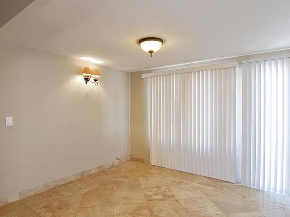 5th image of 581 2nd Ave