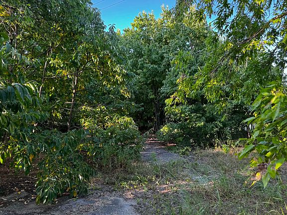 4th image of 4270 Belz Rd