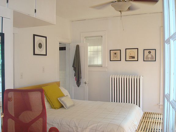 5th image of 457 Paris Ave SE