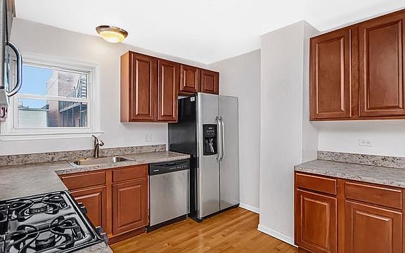 4th image of 1144 W Schubert Ave APT 9