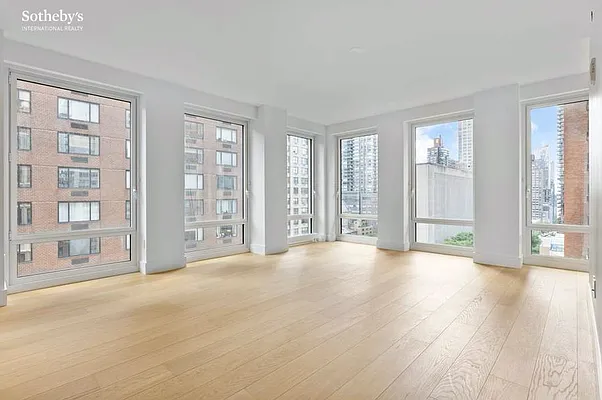 Rented by Sotheby's International Realty | media 28