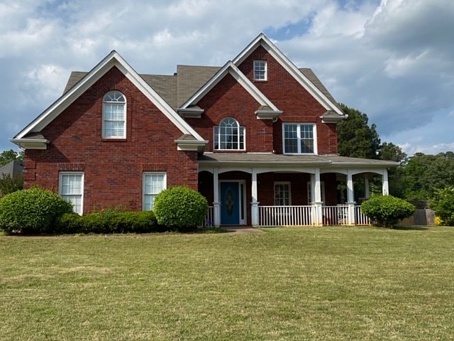 1st image of 2002 Evergreen Dr SE