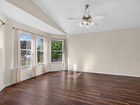3rd image of 1269 Jefferyscot Dr