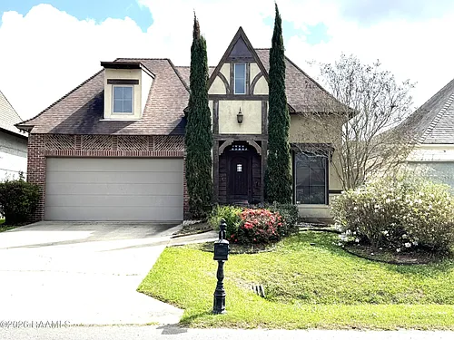 126 Heathwood Dr Photo 1
