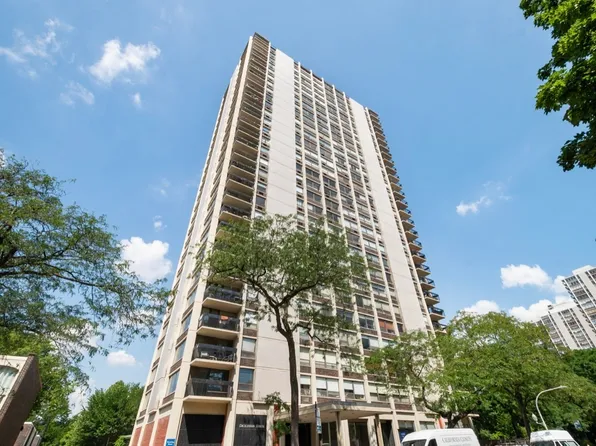 1355 N Sandburg Ter APT 2902D, Chicago, IL 60610