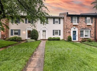 312 Rock Spring Dr SW, Leesburg, VA 20175