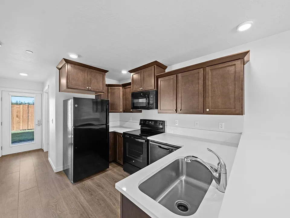 Cascade View Apartments - Arriving Early Fall 2026!