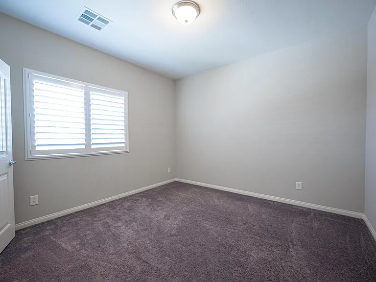 6198 Hays Cove Ct — Photo 34