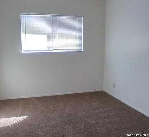 3 bed, 2.0 bath, 984 sqft, $1,250 — Photo 4