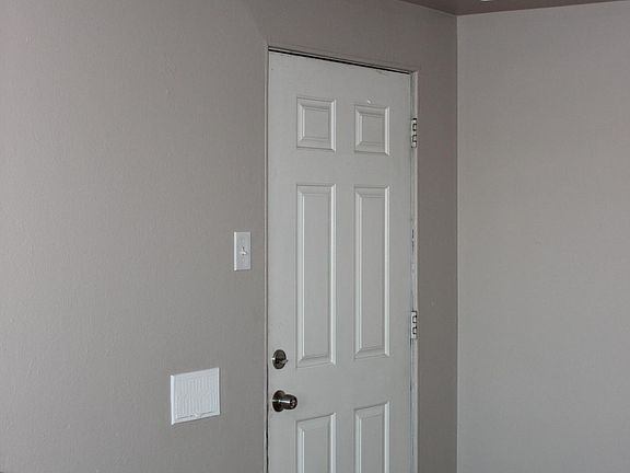 living upper