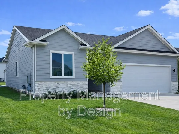 835 SE Booth Ave, Waukee, IA 50263