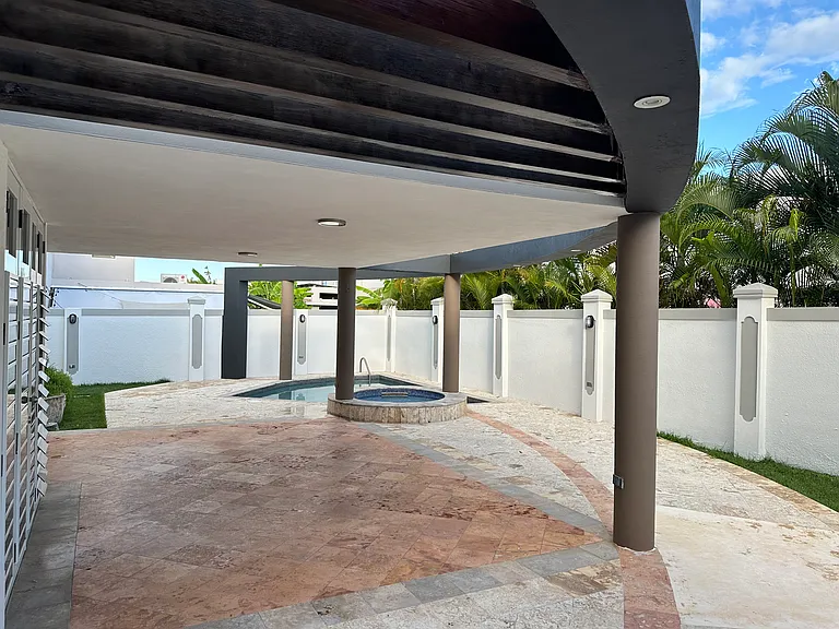 147 Prancipe Guillermo — Photo 24